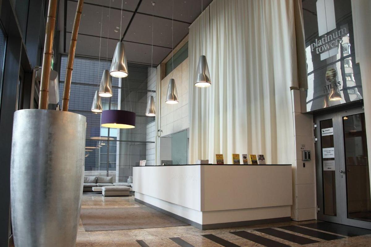 Golden Apartments Warsaw - Big And Bright Apartment In Platinum Towers- Browary- Grzyb61A Exterior photo